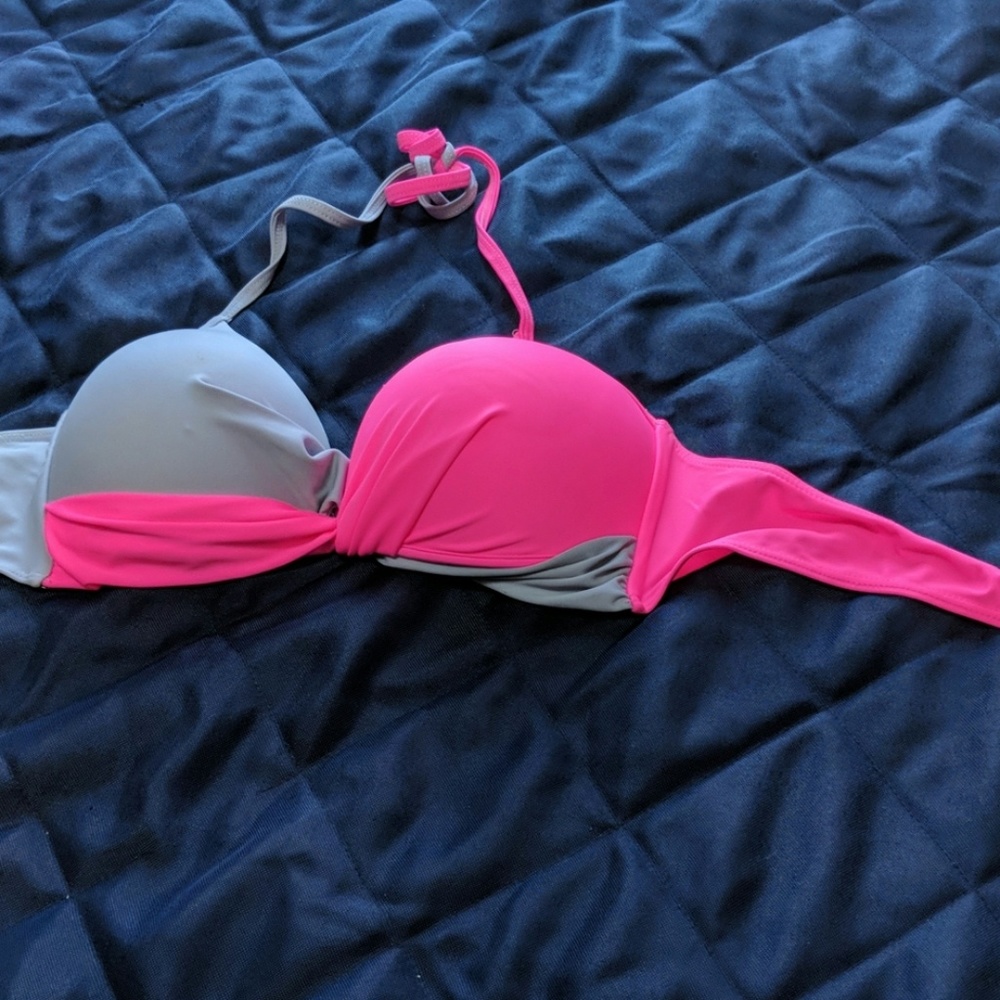 Pink gray twist bikini top